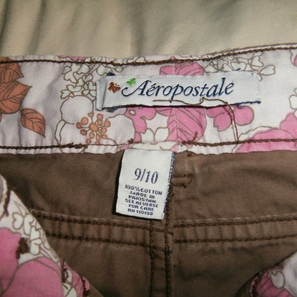 womens cargo shorts - Picture 4 of 8